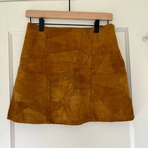 Vintage 70s suede leather patchwork mini skirt camel brown - size 11, 28” waist